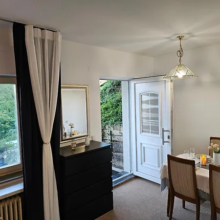 Little Rhine View Château - Harry Boppard